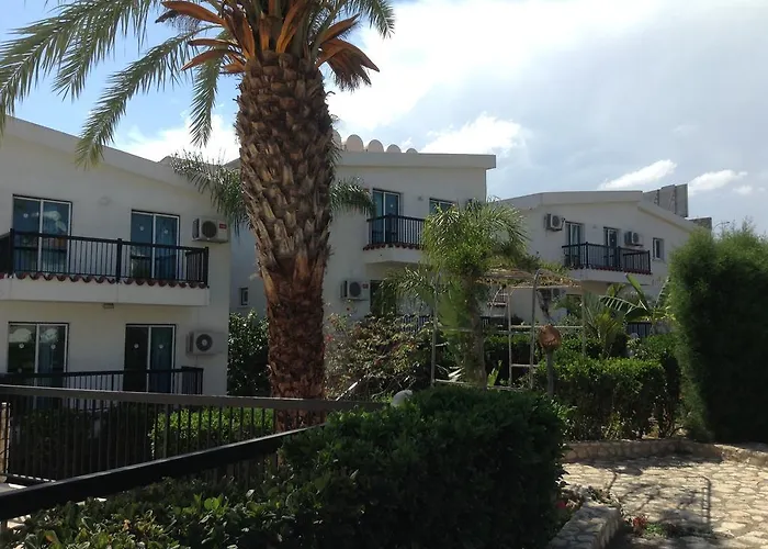 Aphelandra Hotel Apartments